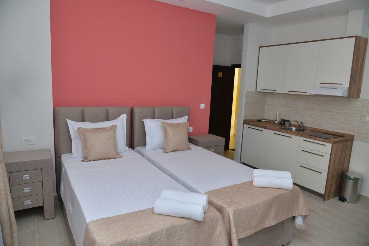 Helada Apartments Tivat Exterior photo